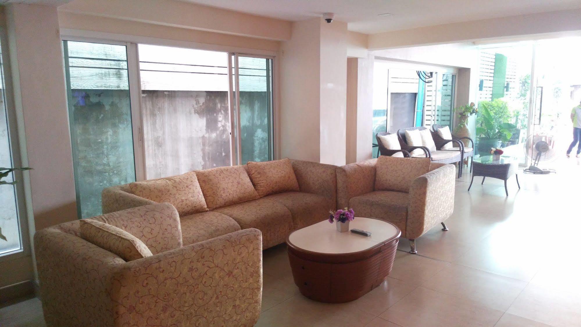 Ur 22 Residence Бангкок Экстерьер фото