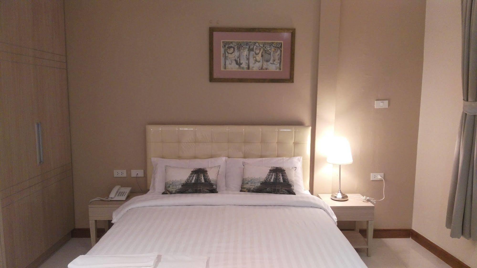 Ur 22 Residence Бангкок Экстерьер фото